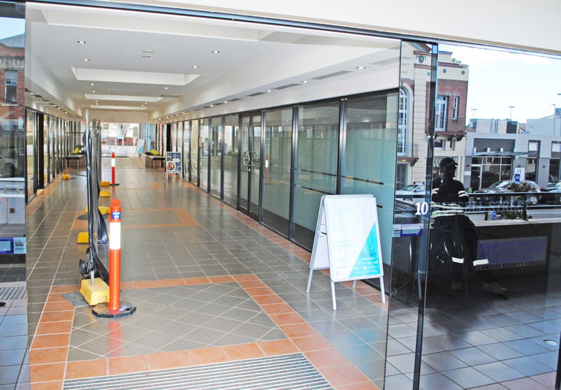 Click to view all images 8-10 Russell Street - Ground Floor Office Toowoomba City QLD 4350 - Image 2