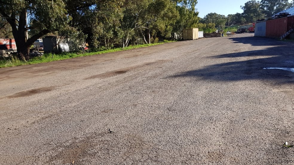 Click to view all images 220 Wattleup Road Wattleup WA 6166 - Image 1