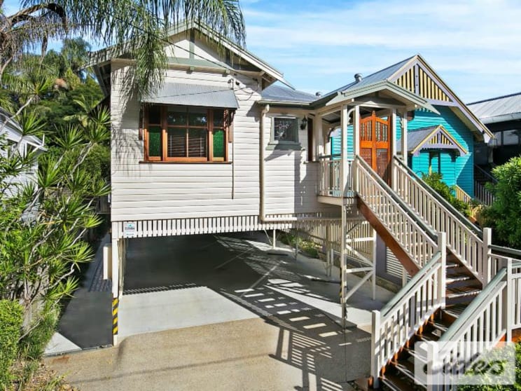 Click to view all images 11 Bayswater Street Paddington QLD 4064 - Image 1