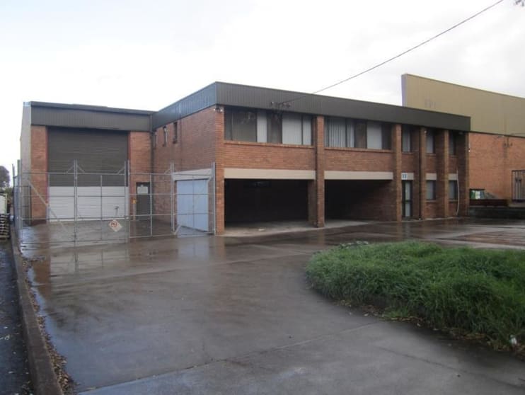 11 Jumal Place Smithfield NSW 2164 - Image 1
