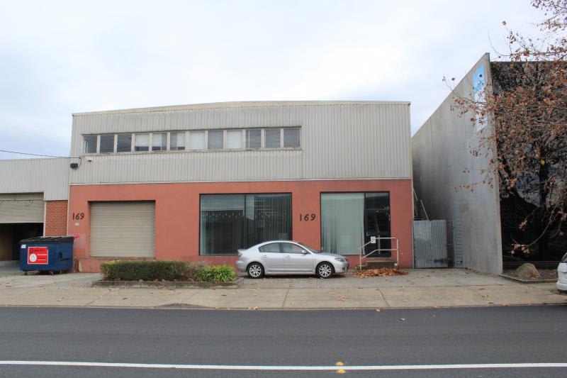 Click to view all images 169 Grange Road Fairfield VIC 3078 - Image 1