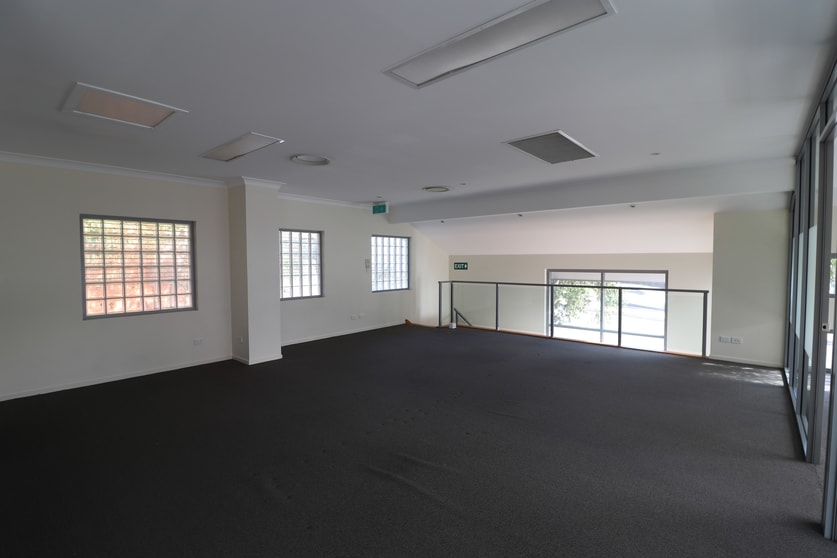 Click to view all images 5/80 Smith Street, Southport QLD 4215 - Image 3