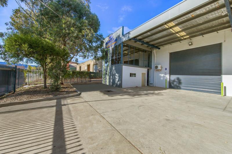 Click to view all images Guildford NSW 2161 - Image 1