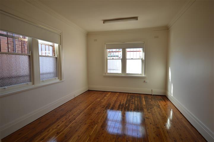 Click to view all images (Suite 3)/115-117 Beaumont Street Hamilton NSW 2303 - Image 3