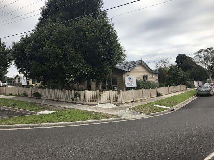 Click to view all images 236 Frankston Dandenong Road Seaford VIC 3198 - Image 2