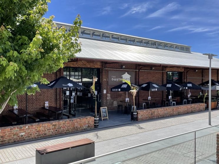 Click to view all images 2/71 Church Street Wodonga VIC 3690 - Image 2