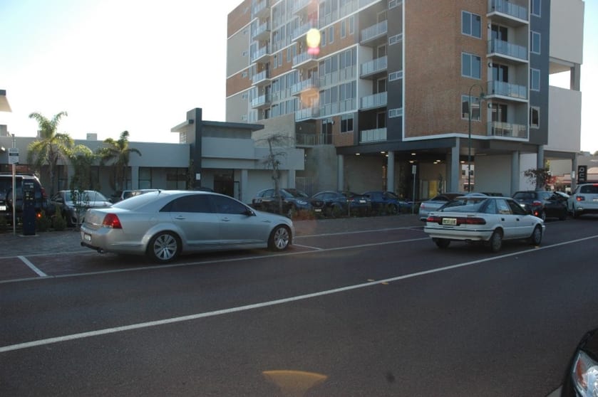 Click to view all images Tenancy 2/3 The Crescent Midland WA 6056 - Image 2