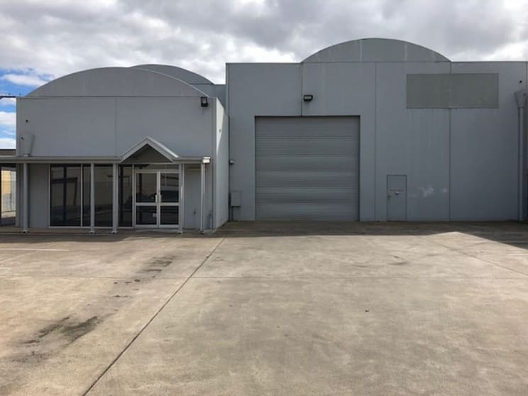 Click to view all images 18 Adam Street Hindmarsh SA 5007 - Image 2