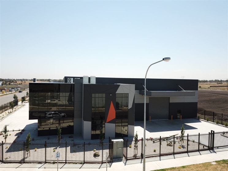 Click to view all images 2 Dexter Drive Epping VIC 3076 - Image 1