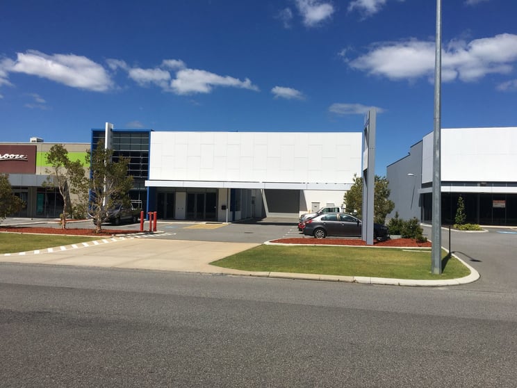 17 Honeybush Drive Joondalup WA 6027 - Image 2