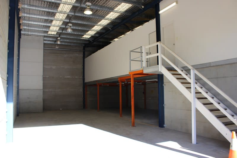 Click to view all images 16/13-15 Wollongong Road Arncliffe NSW 2205 - Image 3