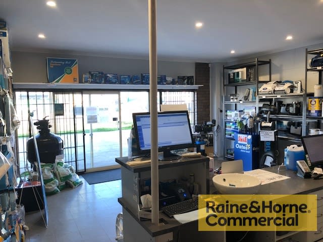 Click to view all images 2/18 Smith Street Capalaba QLD 4157 - Image 2