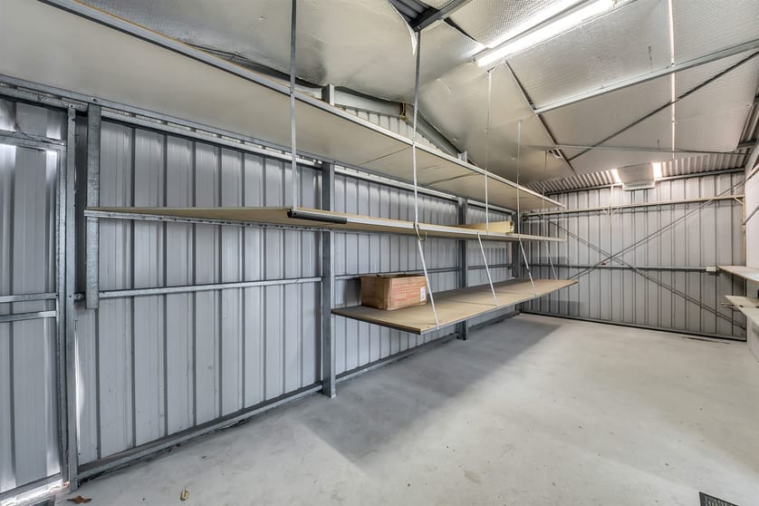 Click to view all images 73 Victoria Street Victor Harbor SA 5211 - Image 3
