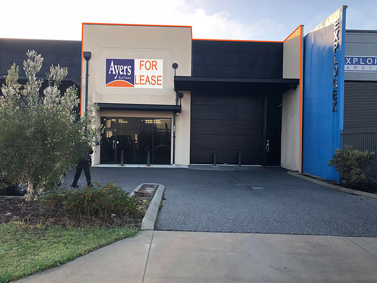 Click to view all images 1/70 Prestige Pde Wangara WA 6065 - Image 1