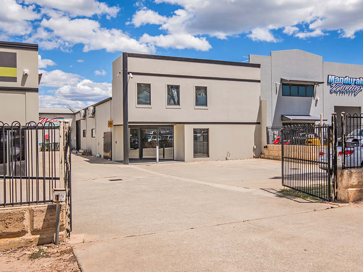 Click to view all images 2/10 Hampton Street Greenfields WA 6210 - Image 1