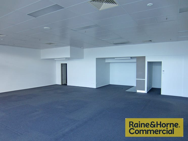 Click to view all images C4/90 Kittyhawk Drive Chermside QLD 4032 - Image 1