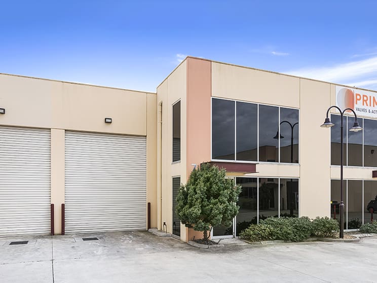 Click to view all images 7/5 Kelletts Road Rowville VIC 3178 - Image 1