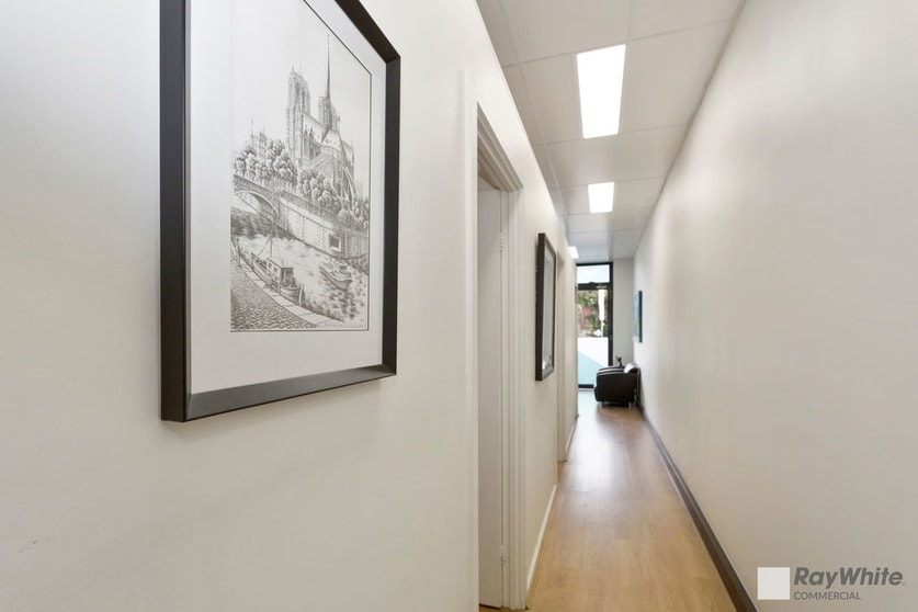 Click to view all images 1145 Burke Rd Kew VIC 3101 - Image 3