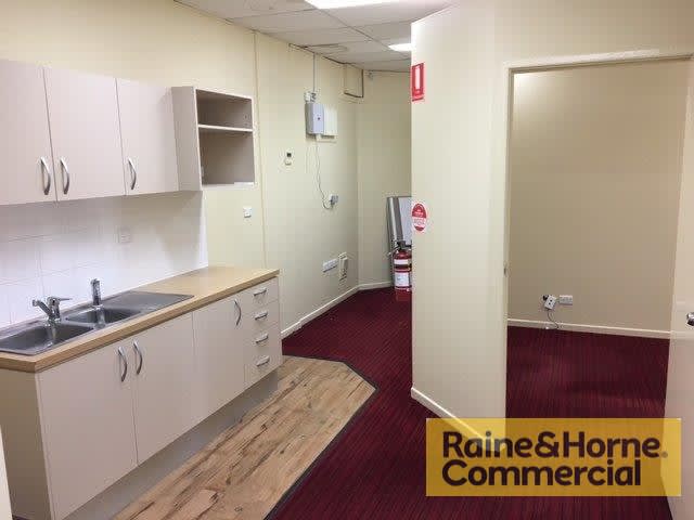 Click to view all images 5/124 Queen Street Cleveland QLD 4163 - Image 3