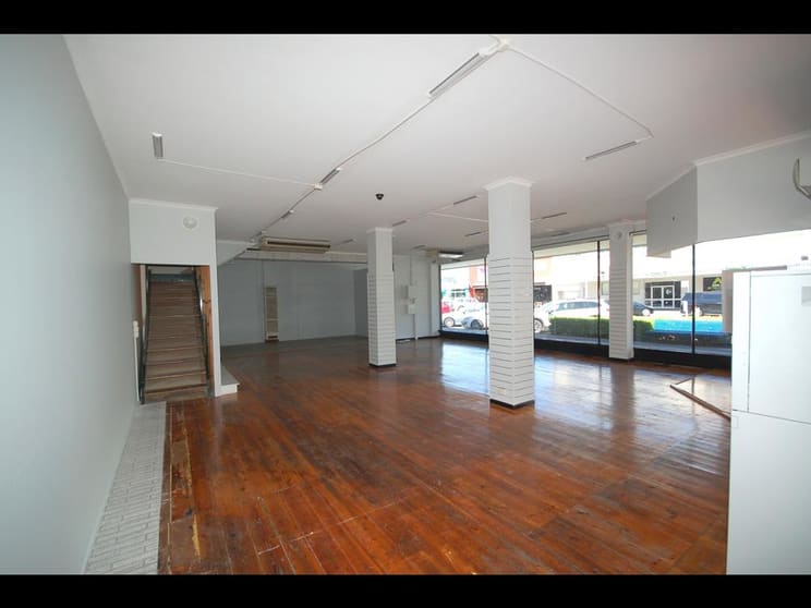 Click to view all images 2/637 Dean Street Albury NSW 2640 - Image 3