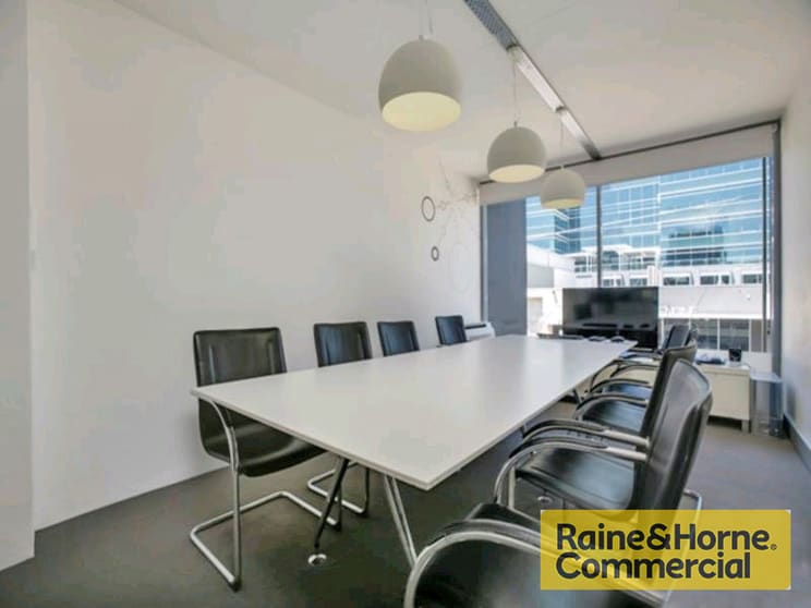 Click to view all images 8 Prospect Street Fortitude Valley QLD 4006 - Image 3