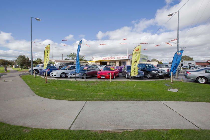 Click to view all images 69 Strickland Street East Bunbury WA 6230 - Image 2