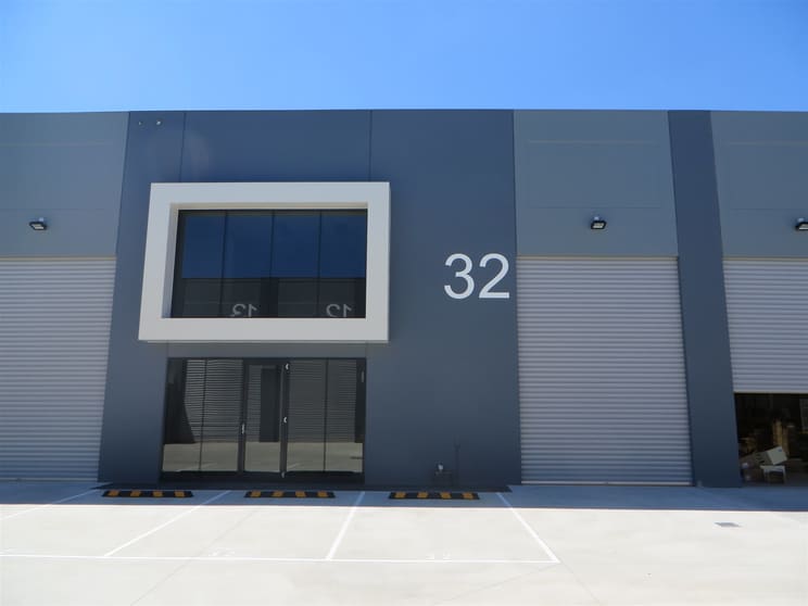 Click to view all images 32/1470 Ferntree Gully Road Knoxfield VIC 3180 - Image 3
