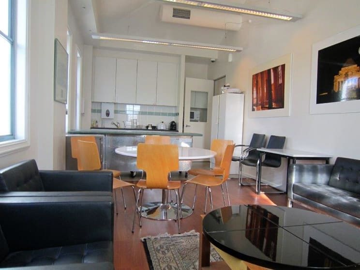 Click to view all images 5/156-160 Drummond Street Oakleigh VIC 3166 - Image 3