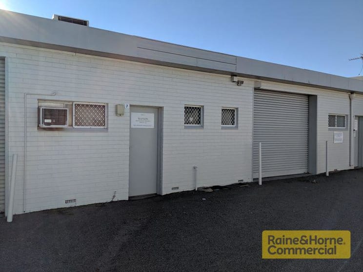 Click to view all images Unit 7 / 20 Milford Street East Victoria Park WA 6101 - Image 1