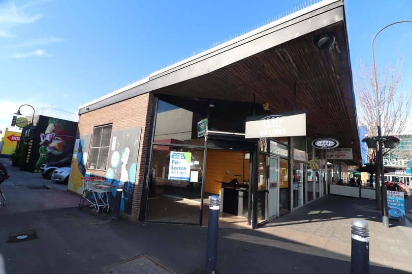 Click to view all images 10 Shannon Mall Street Frankston VIC 3199 - Image 2