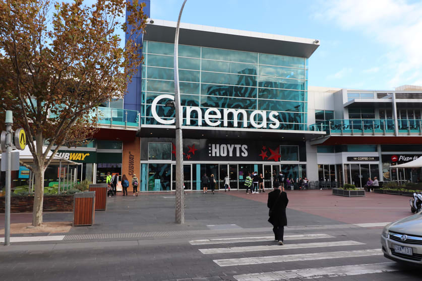 Click to view all images 10 Shannon Mall Street Frankston VIC 3199 - Image 3