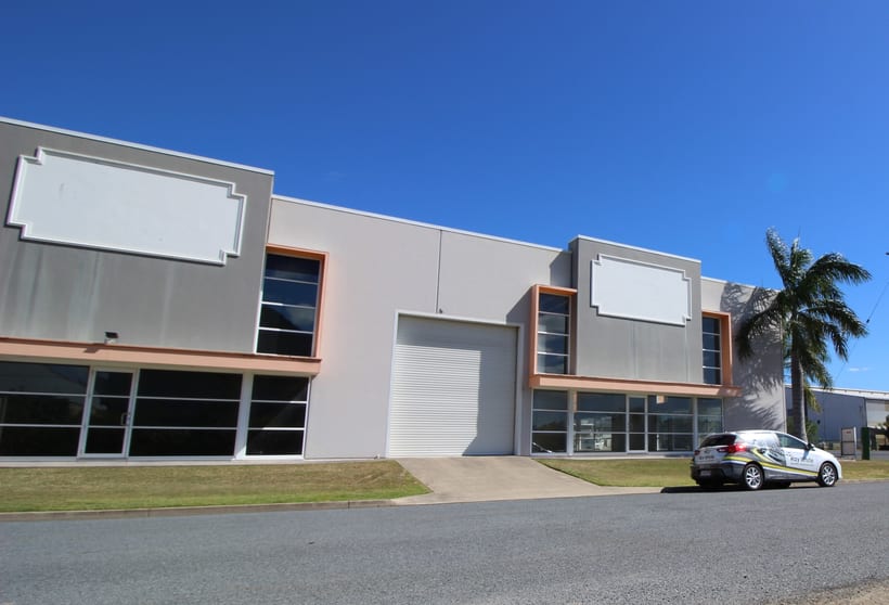 Click to view all images 2A/49 Cook Street Portsmith QLD 4870 - Image 3