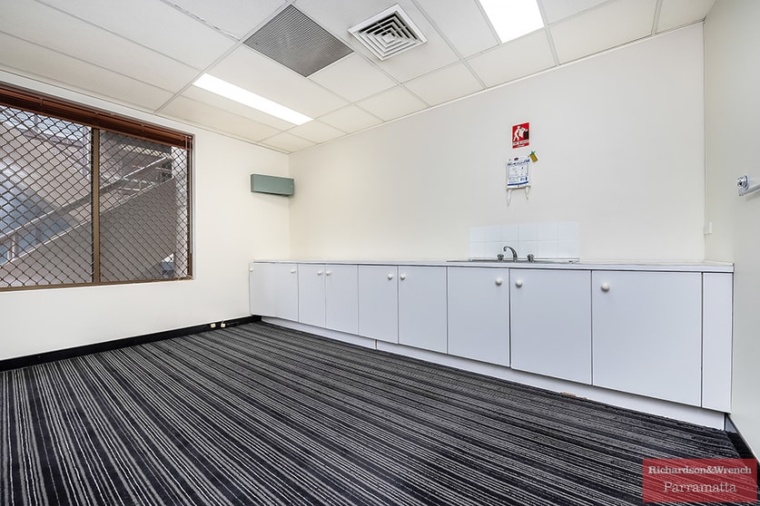 Click to view all images Ross Street Parramatta NSW 2150 - Image 2