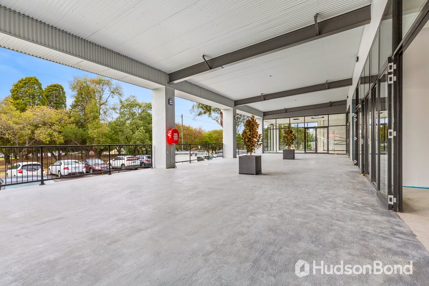 Click to view all images 1/16-28 Hewish Road Croydon VIC 3136 - Image 2