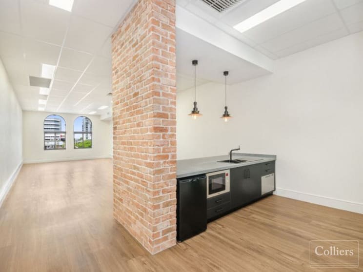 Click to view all images 197 Flinders Street Townsville City QLD 4810 - Image 3
