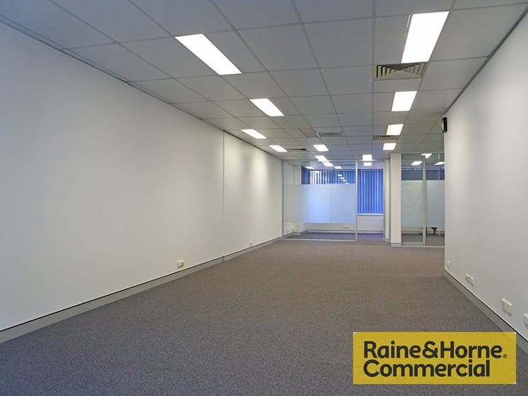 Click to view all images Fort Lane Milton QLD 4064 - Image 2