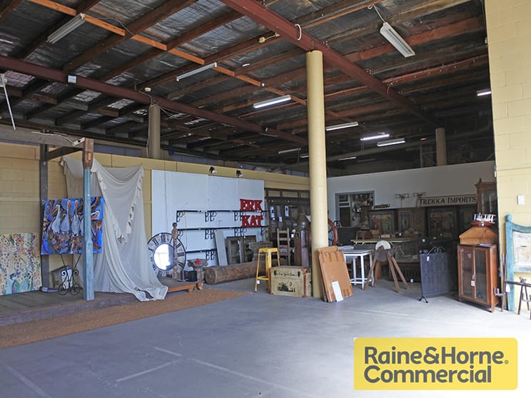 Click to view all images Albion QLD 4010 - Image 2