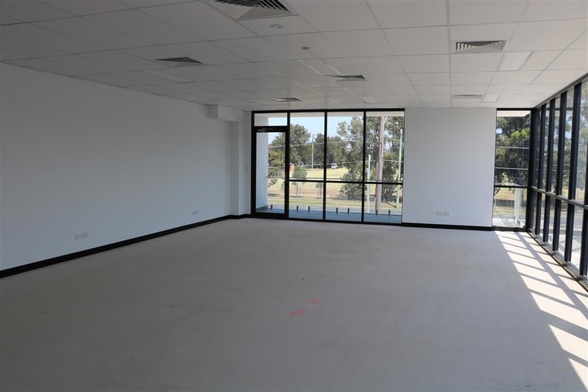 Click to view all images 150 Taren Point Road Taren Point NSW 2229 - Image 3