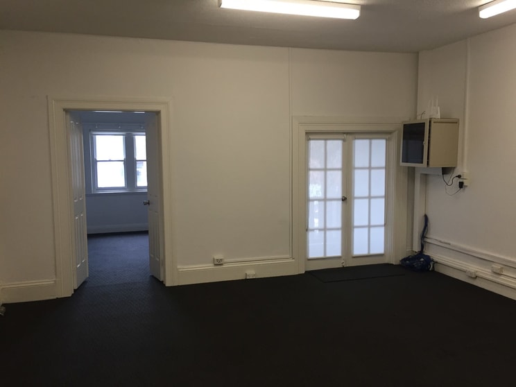 Click to view all images 120 Rosslyn Street West Melbourne VIC 3003 - Image 2