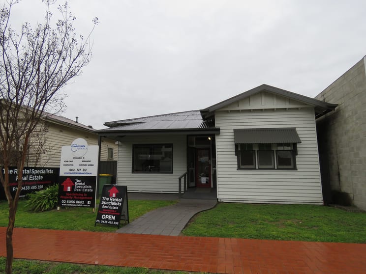 Click to view all images 110 Hume Street Wodonga VIC 3690 - Image 2