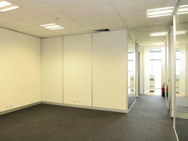Click to view all images 213/189 South Centre Road Tullamarine VIC 3043 - Image 2