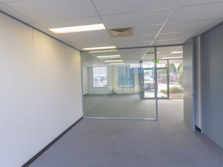 Click to view all images 15-17 Antonella Court Dandenong South VIC 3175 - Image 3