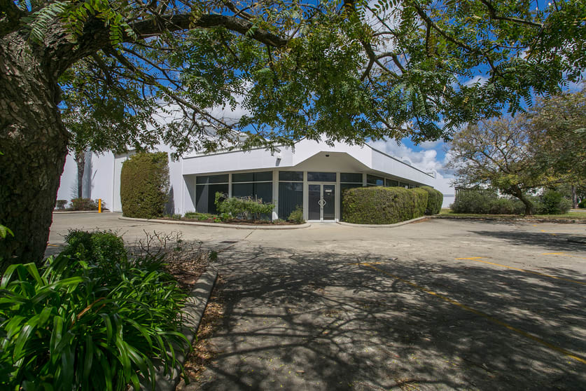 Click to view all images 62 - 64 Wittenberg Drive Canning Vale WA 6155 - Image 1