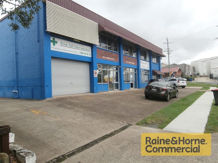 Click to view all images 8/8 Chrome Street Salisbury QLD 4107 - Image 1