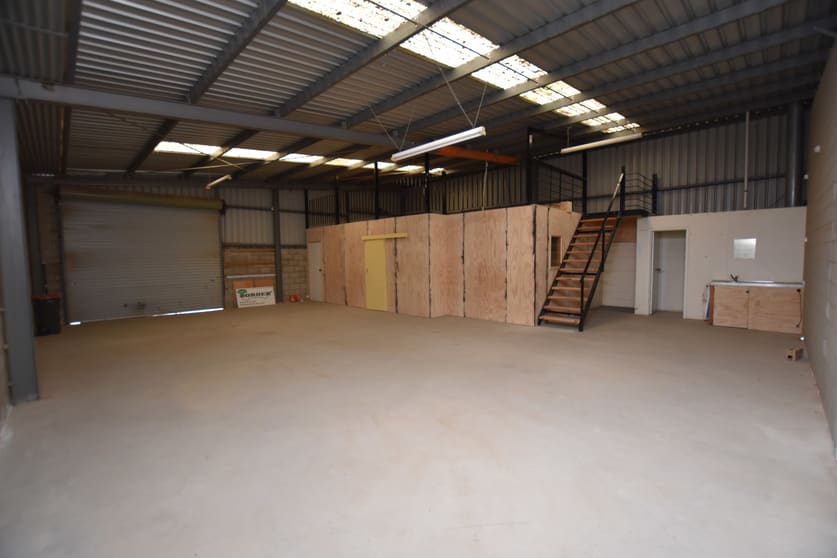 Click to view all images 1/7 Mitchell Street Echuca VIC 3564 - Image 2