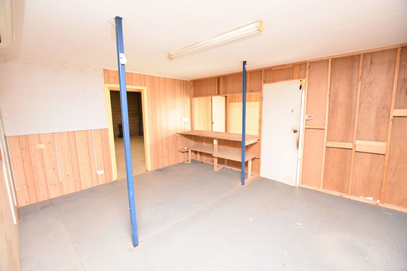 Click to view all images 1/7 Mitchell Street Echuca VIC 3564 - Image 3