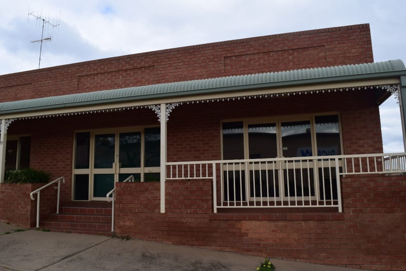 2/17 Browne Street Parkes NSW 2870 - Image 2