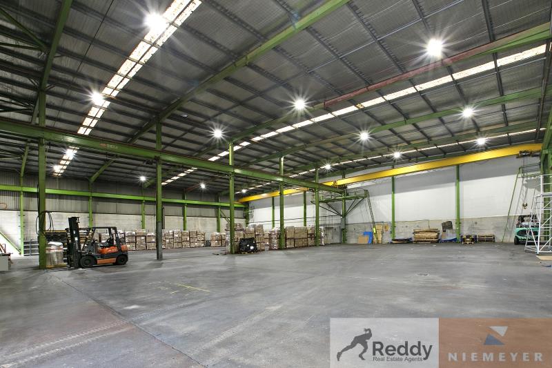 Click to view all images 11 Aero Road Ingleburn NSW 2565 - Image 2