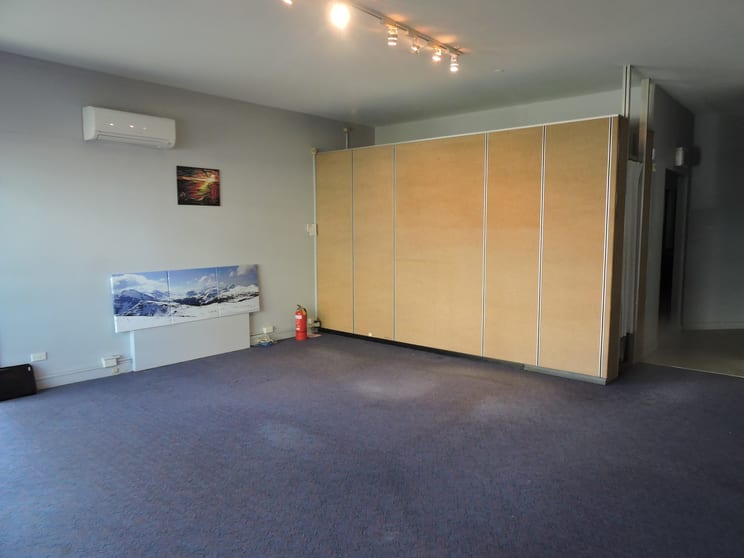 Click to view all images Pittwater Road Dee Why NSW 2099 - Image 2