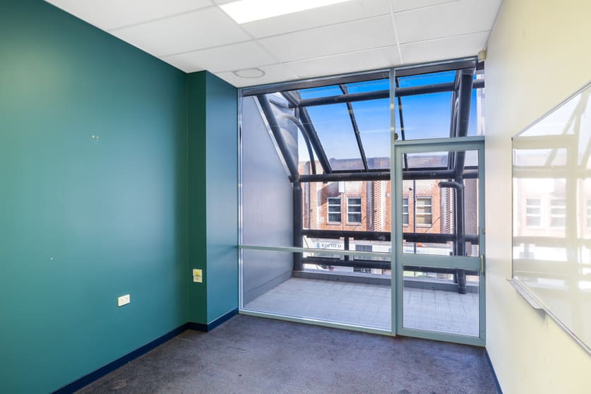 Click to view all images Suite 7/104 Crown Street Wollongong NSW 2500 - Image 3